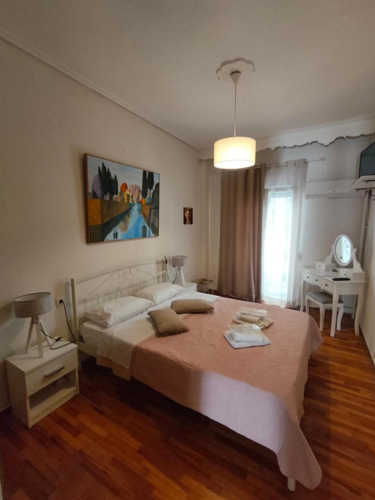 Elegant Central Apartment In Volos Exterior foto